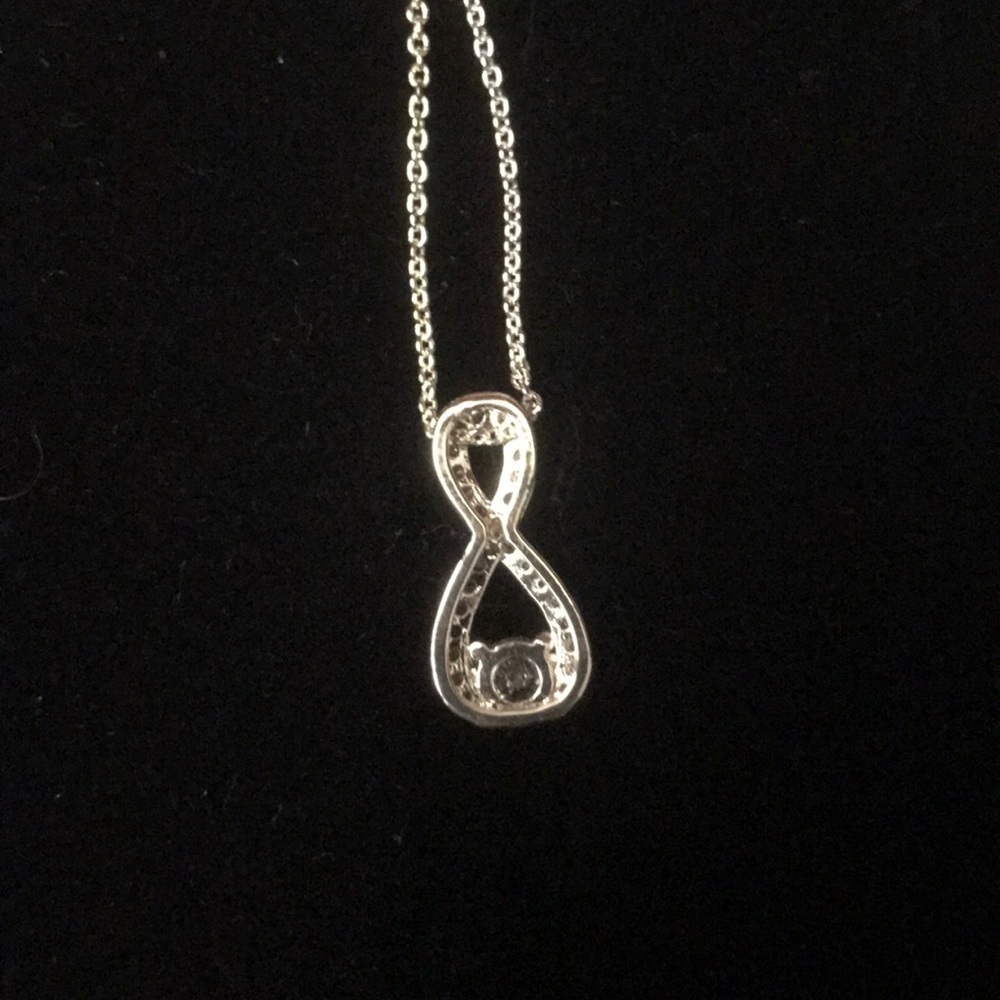 Silver infinity necklace - Picture 4 of 4